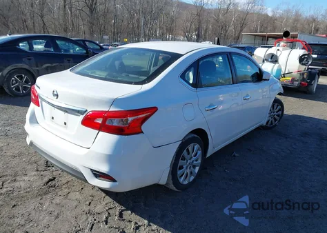 2016 Nissan Sentra S z USA, uszkodzony, nr VIN 3N1AB7AP5GY272579